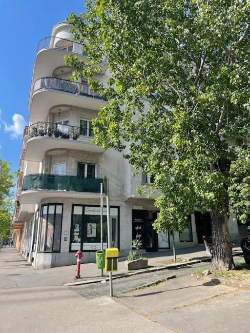 Heart & Cherry Residency Budapest Luaran gambar